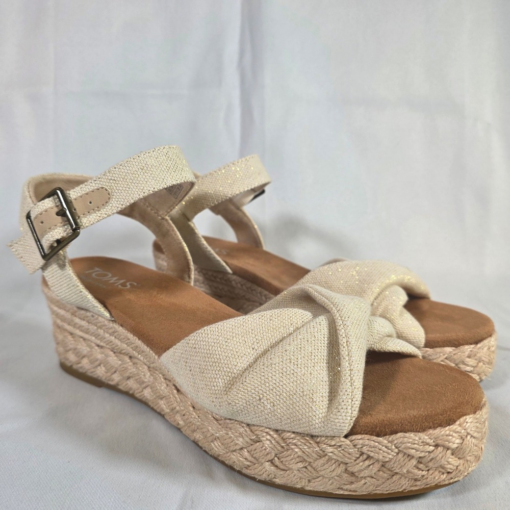 TOMS Kinsley Beige Shimmer Espadrille Wedge Sandals Womens‎ 7.5 Ankle Strap NWOT